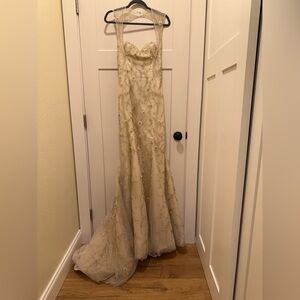 Enaura Bridal Wedding Gown